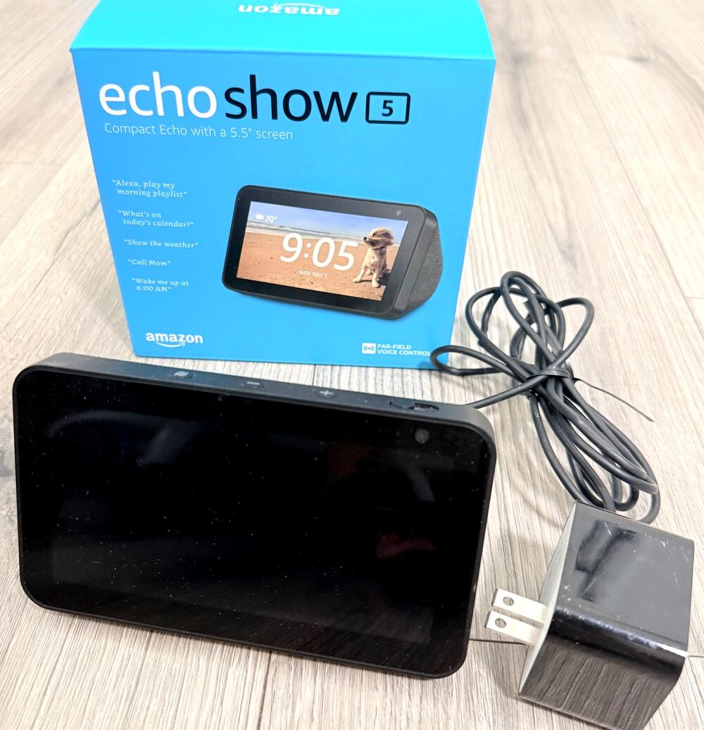 Amazon Echo Show 5 1st Gen H23K37 Alexa Compact Echo Device 5.5" Screen in Box